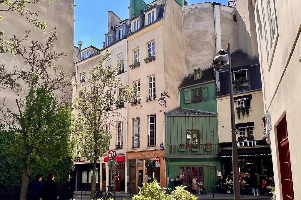 Rooftop Triplex With Garden At Notre Dame Paris Apartment
